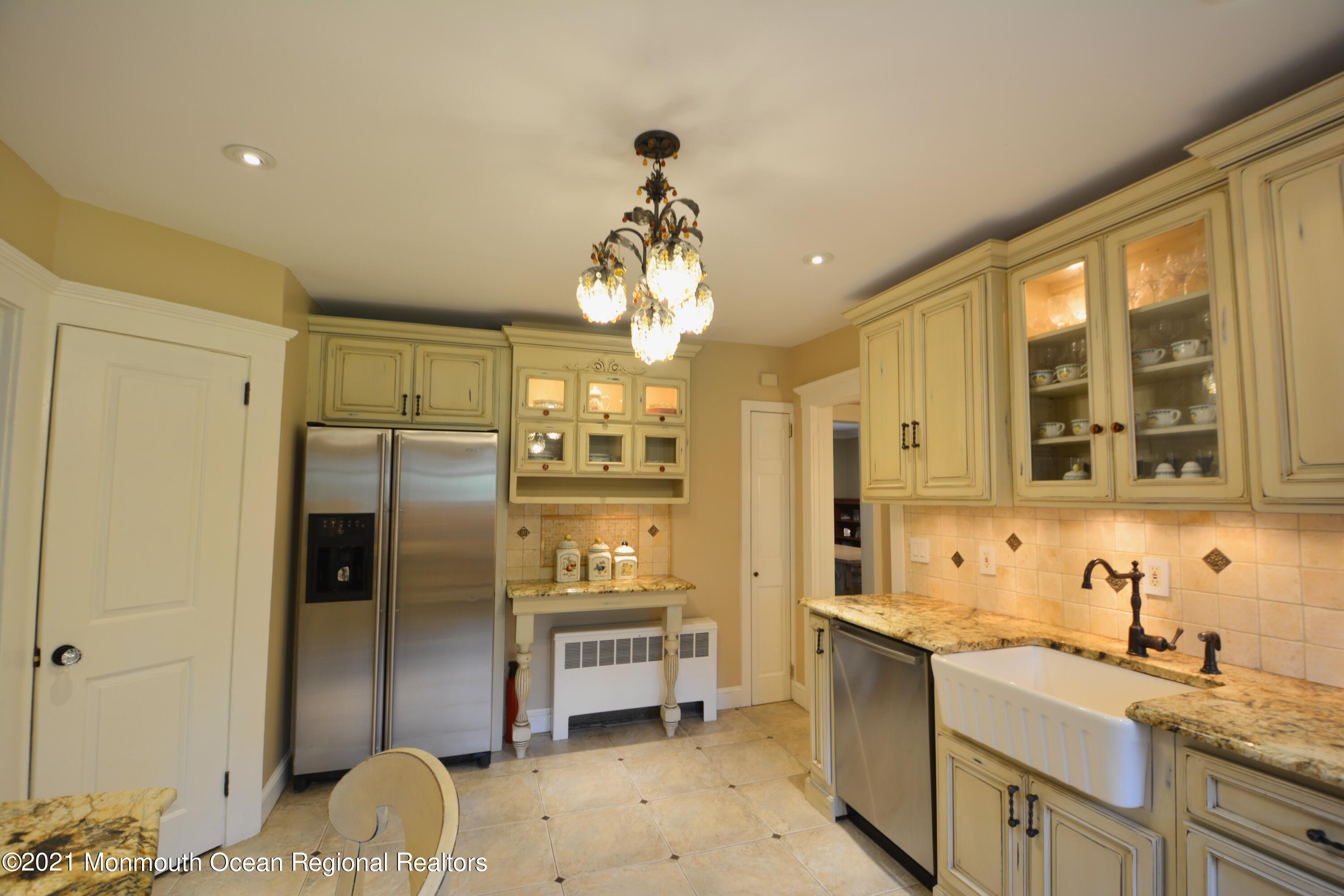 463 East Freehold Road Freehold, NJ 07728 - Photo 6 of 40 Schonbek Chandelier!