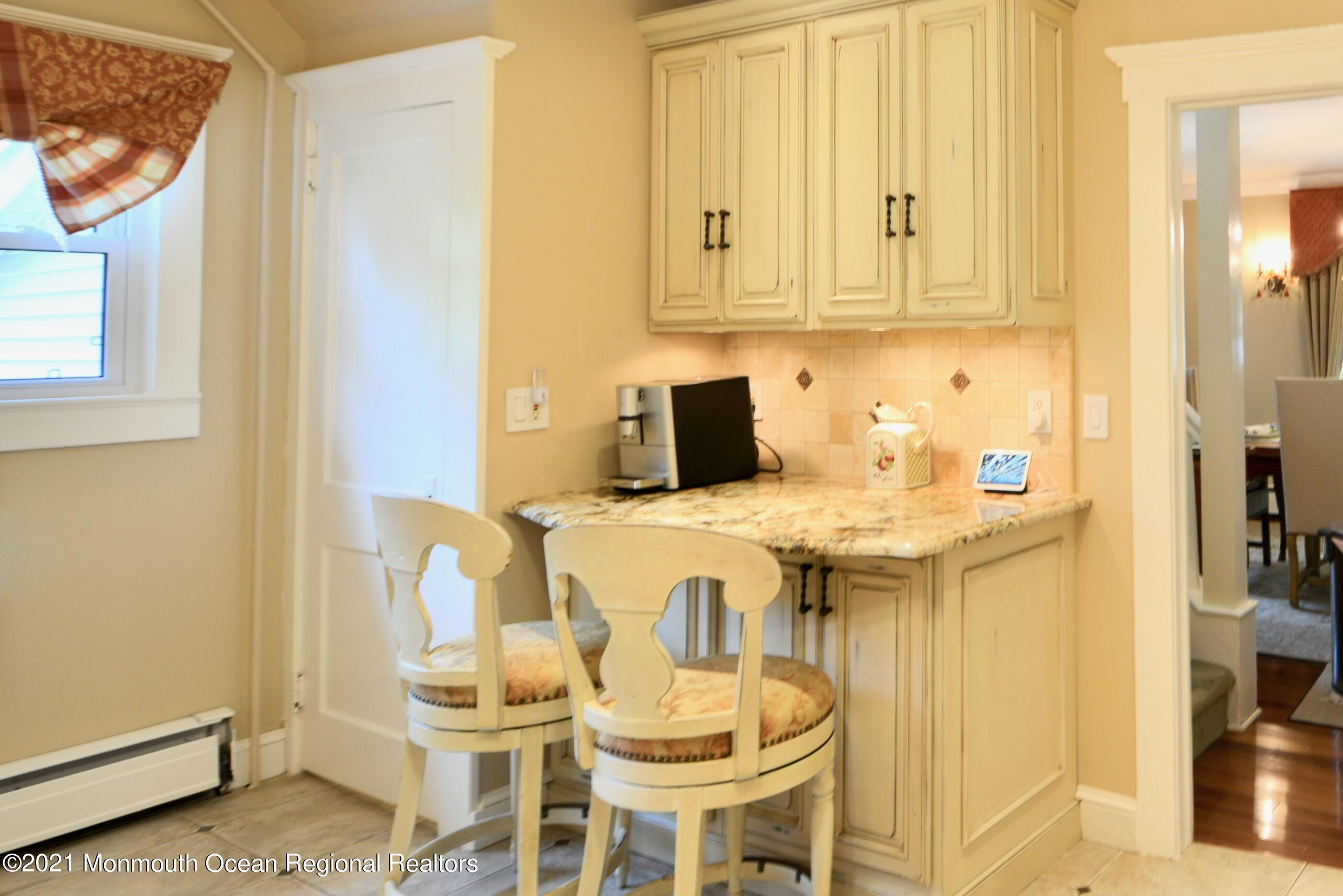 463 East Freehold Road Freehold, NJ 07728 - Photo 7 of 40 Breakfast Bar