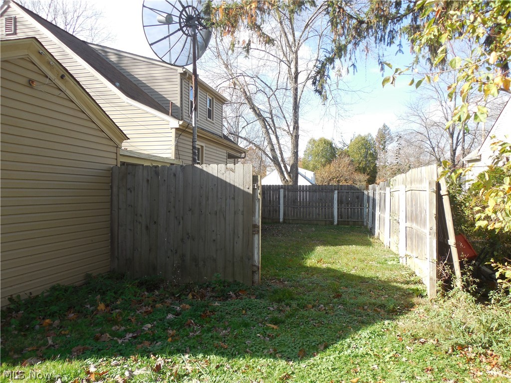 2132 Kirk Road Youngstown, OH 44511 - Photo 16 of 16