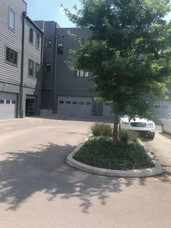 $1,800 | 1247 Martin Street, Unit 201, Nashville, TN 37203