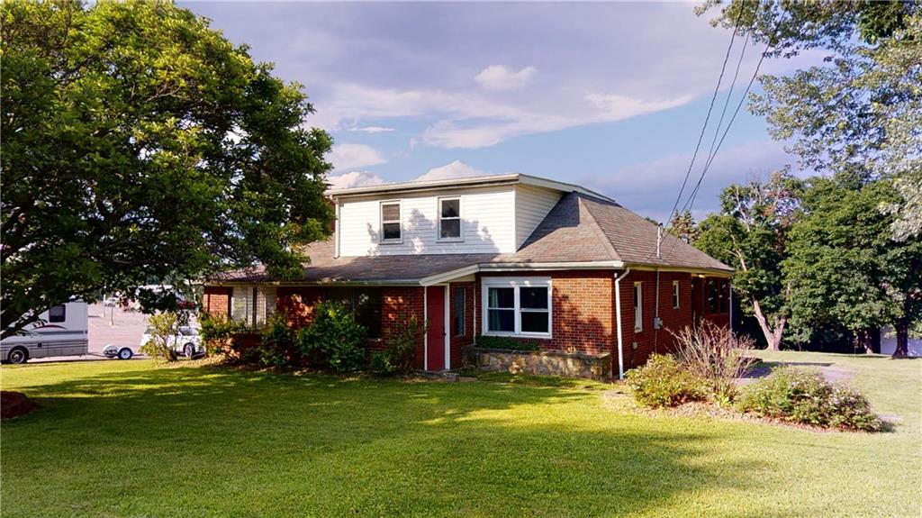 798 Mercer Road Butler, PA 16001 - Photo 1 of 25 Gallery Image 1