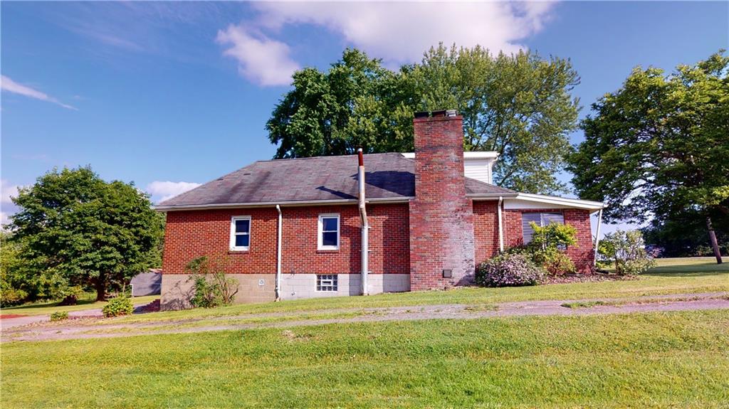 798 Mercer Road Butler, PA 16001 - Photo 3 of 25 Gallery Image 3