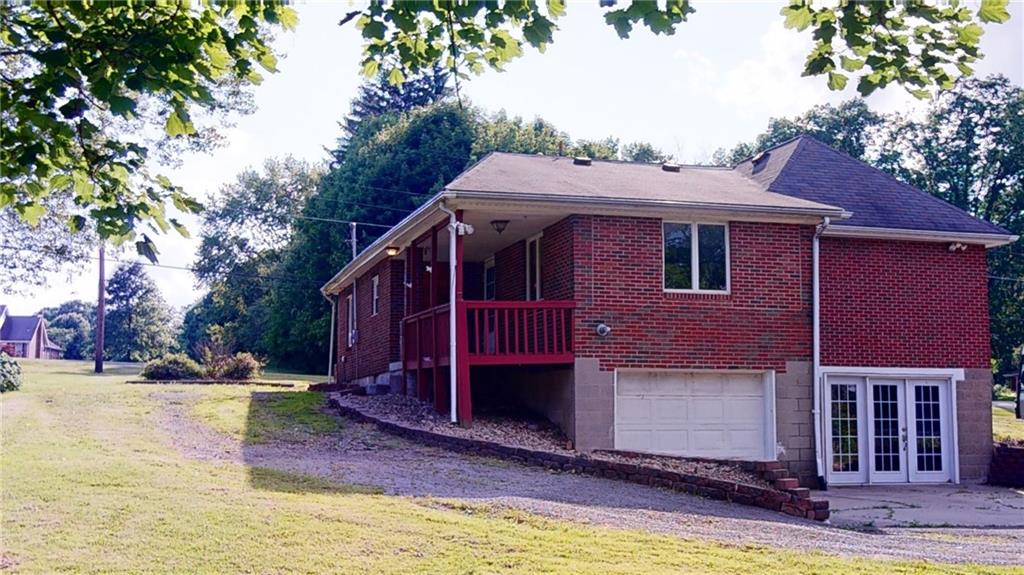 798 Mercer Road Butler, PA 16001 - Photo 4 of 25 Gallery Image 4