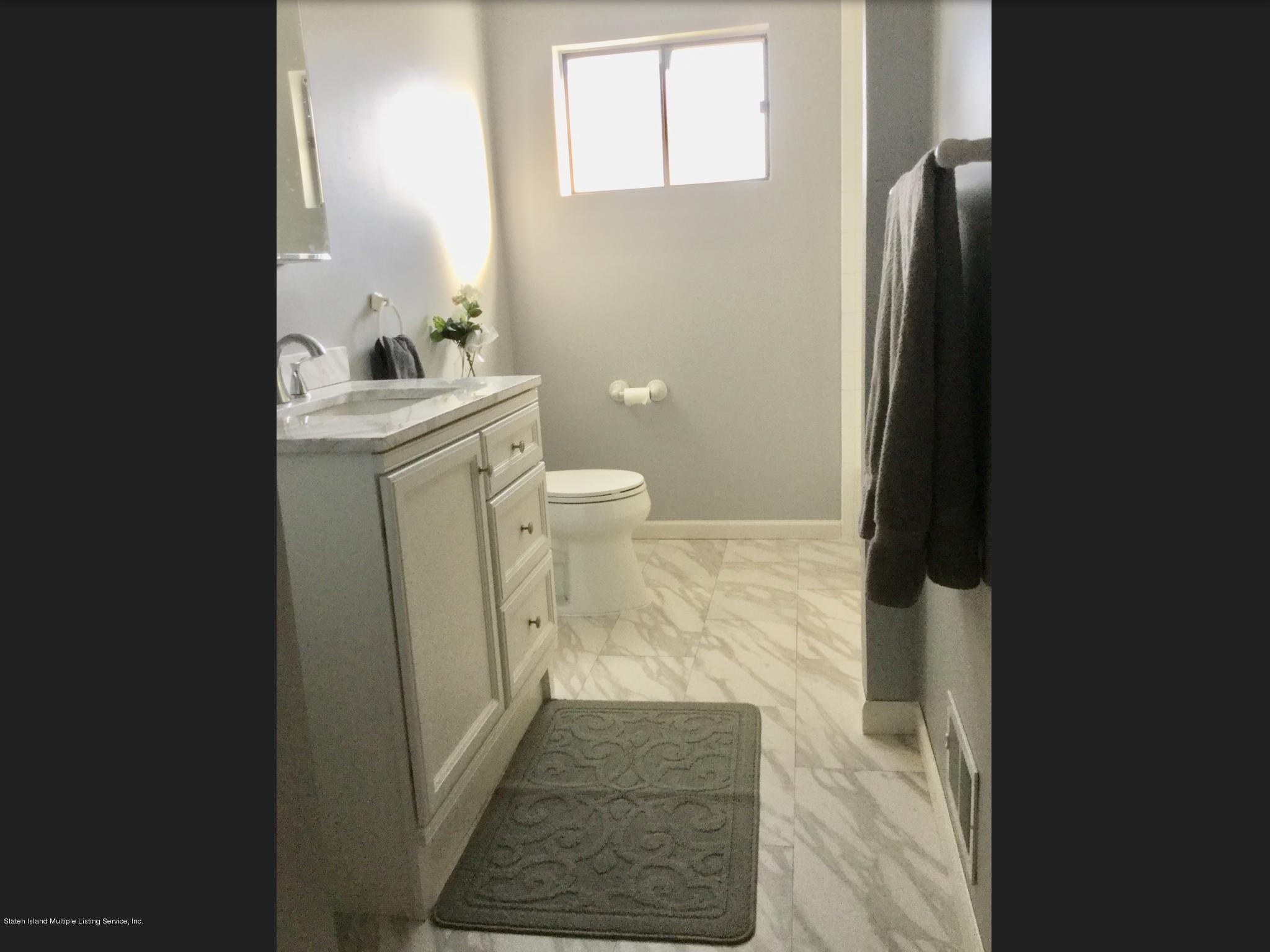 14 Rochelle Place Staten Island, NY 10312 - Photo 16 of 30 DB5FA064-343A-4BE7-BF16-B666C72A893F