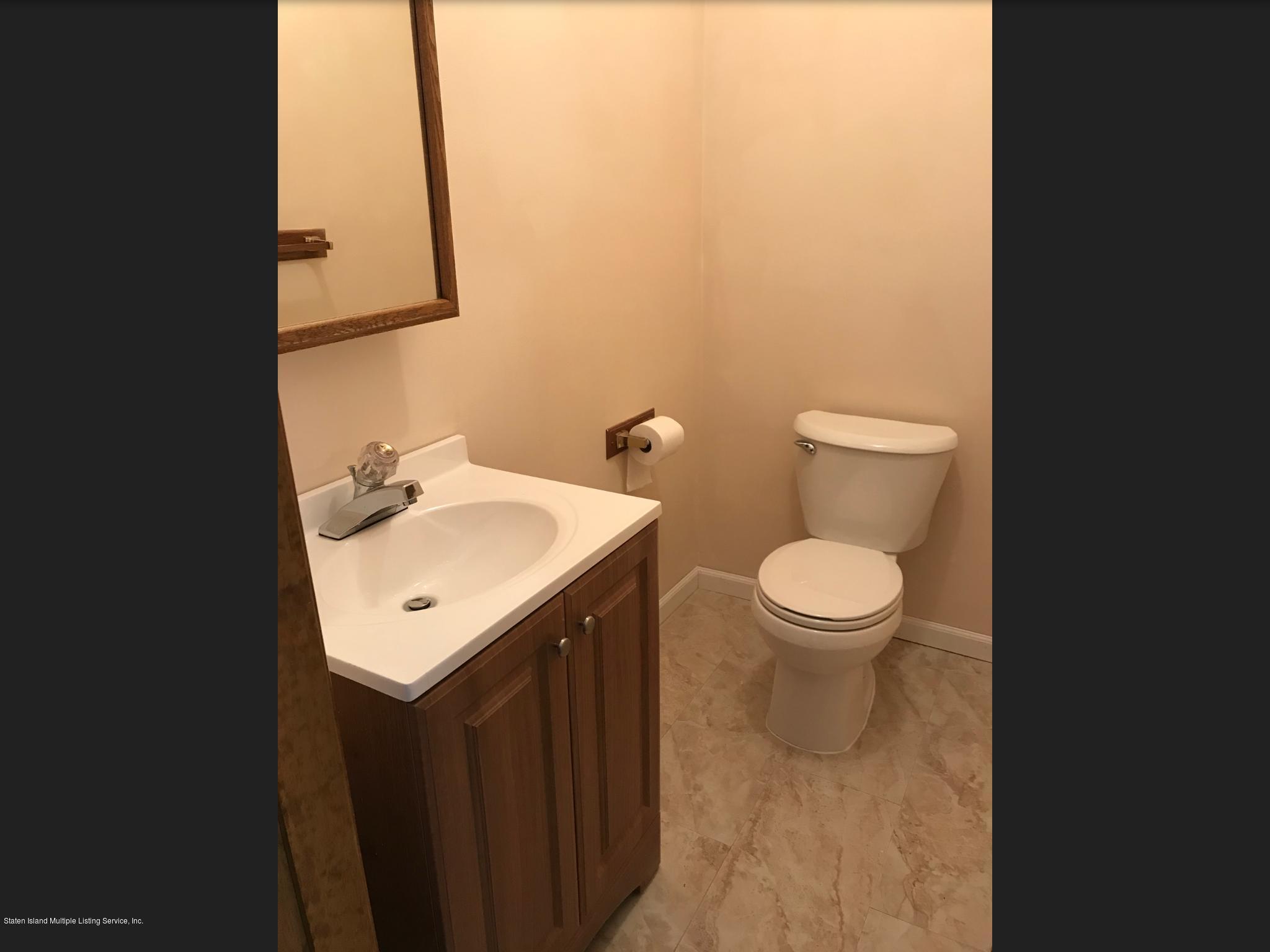 14 Rochelle Place Staten Island, NY 10312 - Photo 6 of 30 51EA1938-AD35-4DC4-BD3B-651DA51A2FB4