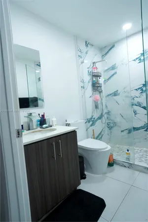 $3,800 | 18499 Northwest 52nd Path, Miami Gardens, FL 33055