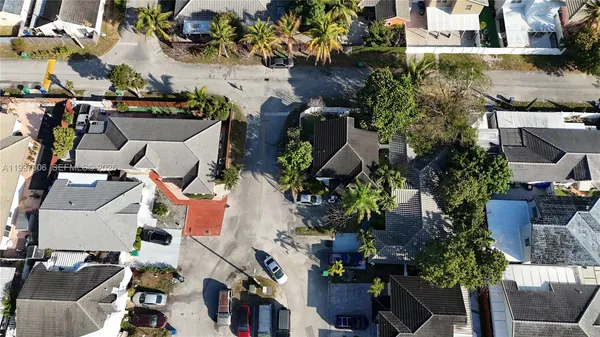 $3,800 | 18499 Northwest 52nd Path, Miami Gardens, FL 33055