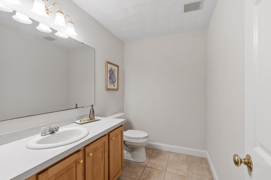 37 Concord Road Acton, MA 01720 - Photo 19 of 42 Gallery Image 19