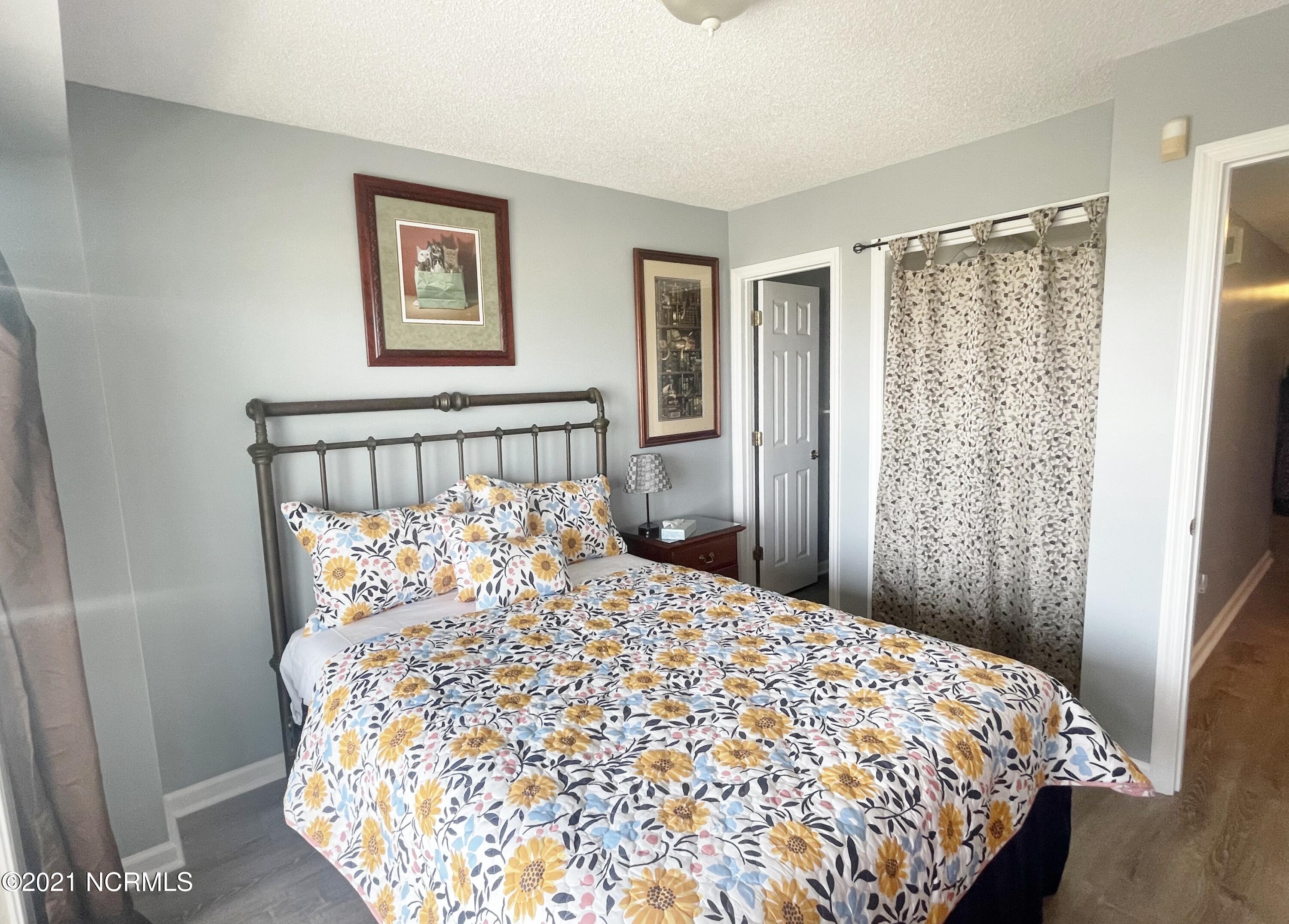 3944 River Road North Topsail Beach, NC 28460 - Photo 18 of 25 With En Suite