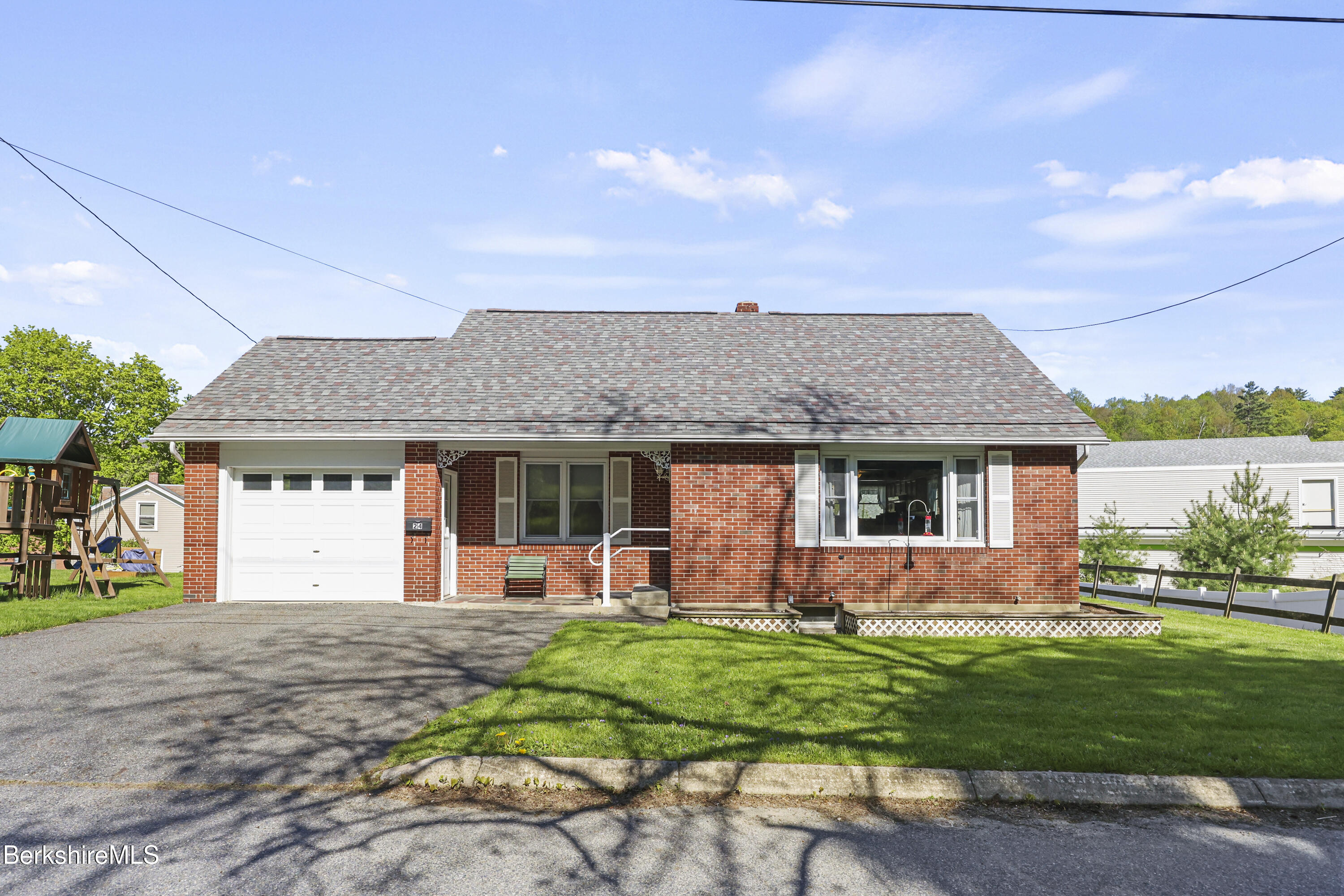 5 Exterior Front