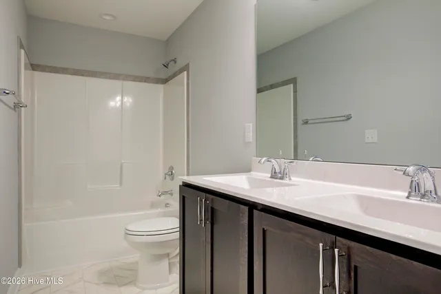 $2,000 | 223 Admiral Court, Sneads Ferry, NC 28460