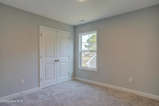 $2,000 | 223 Admiral Court, Sneads Ferry, NC 28460