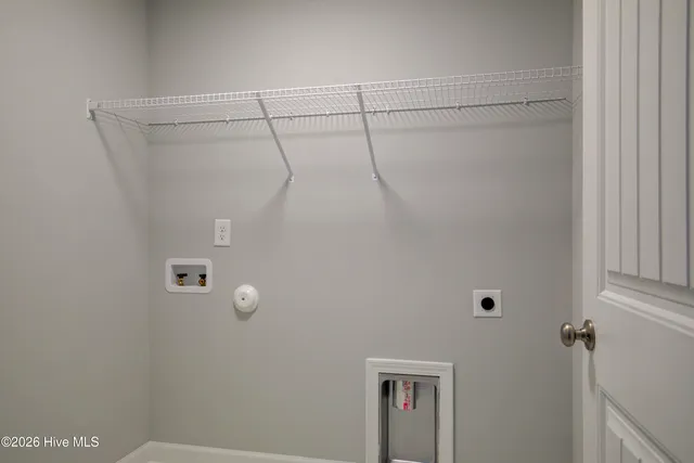 $2,000 | 223 Admiral Court, Sneads Ferry, NC 28460