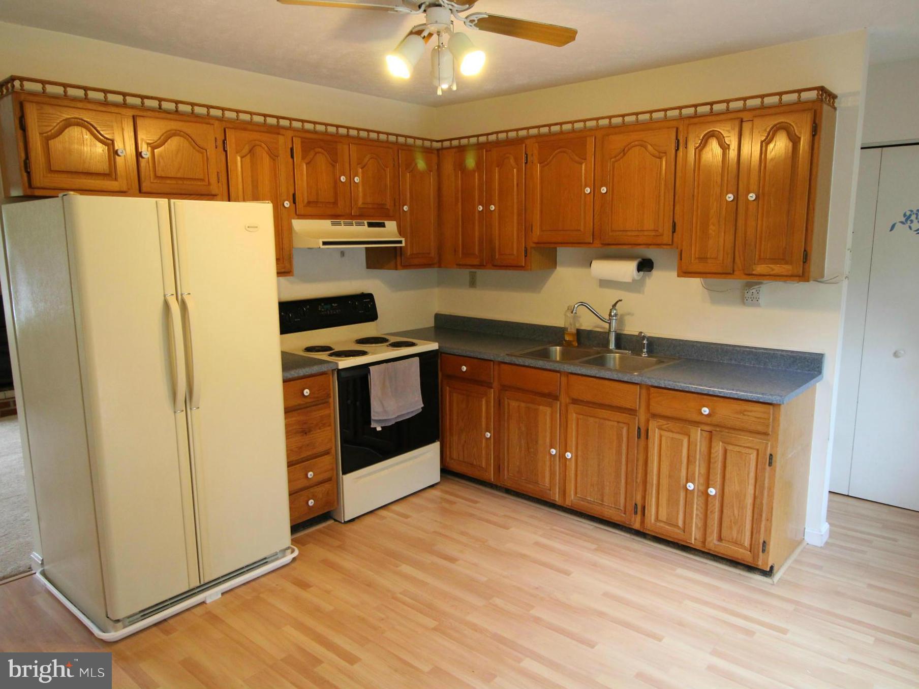 251 Royal Elm Road Front Royal, VA 22630 - Photo 10 of 15 Kitchen