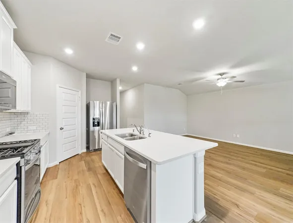 $2,500 | 21622 Teton Rock Trail, Richmond, TX 77407