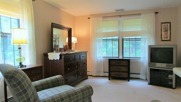 136 Linebrook Road Ipswich, MA 01938 - Photo 21 of 26 Gallery Image 21