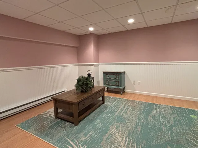 $2,300 | 28 Mallard Cove Road, Unit 28, East Hampton, CT 06424