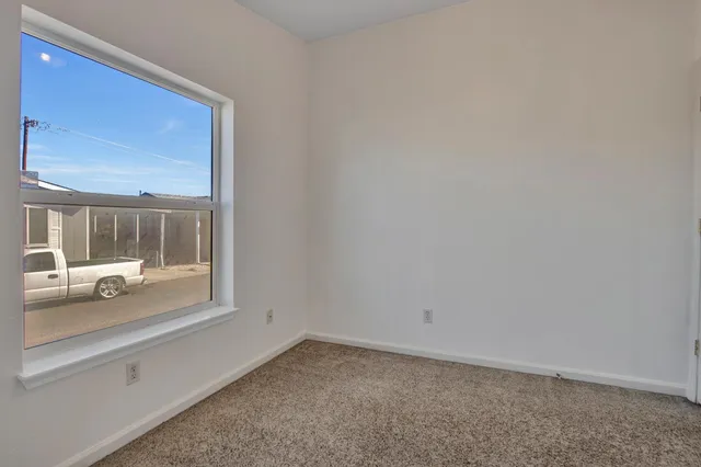 a view of empty room with window