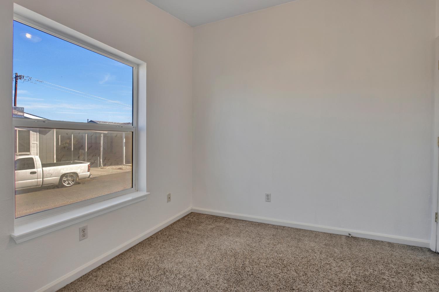 5130 County Road 99W, Unit 82 Dunnigan, CA 95937 - Photo 27 of 39 a view of empty room with window