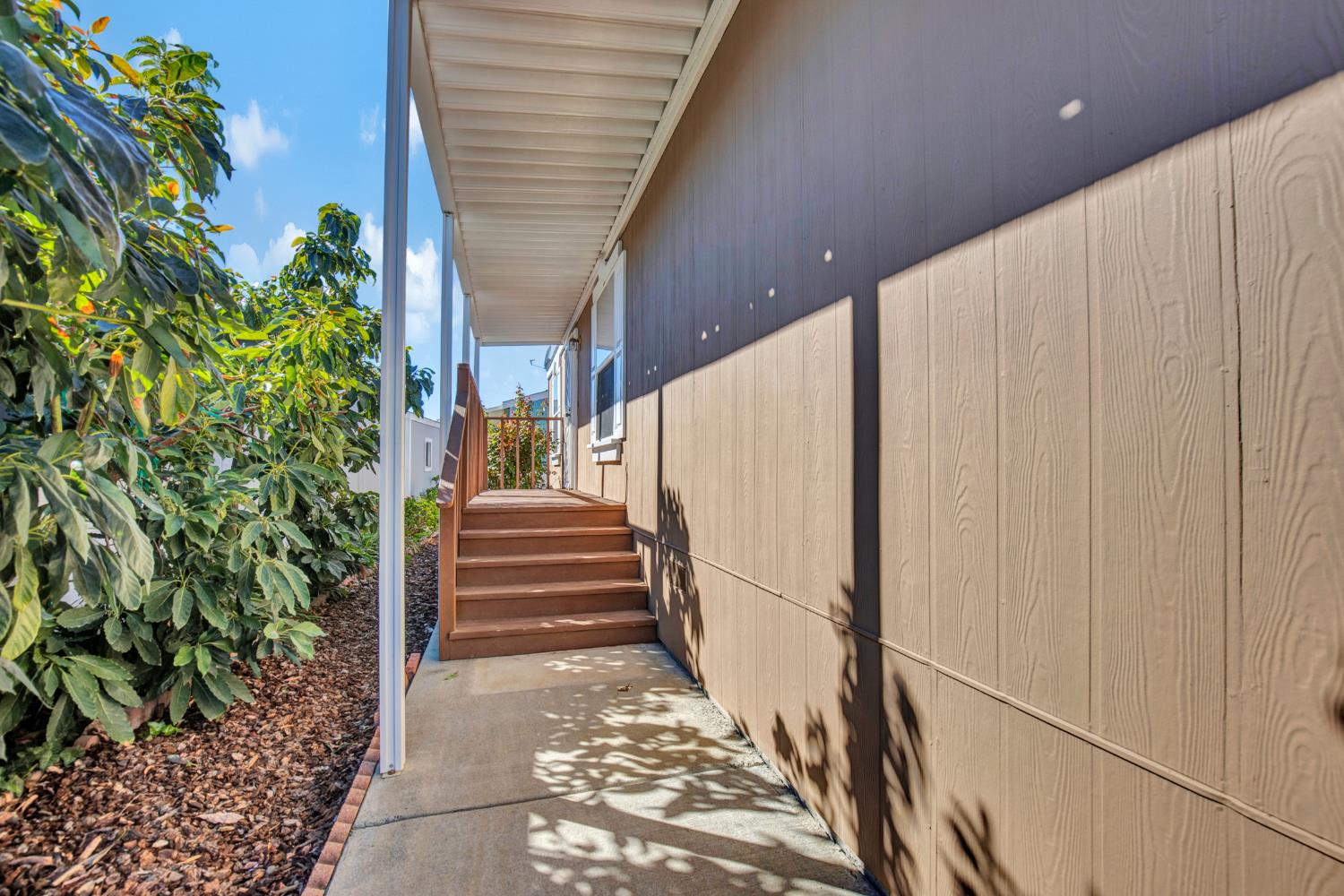 5130 County Road 99W, Unit 82 Dunnigan, CA 95937 - Photo 6 of 39 a view of entryway with wooden floor
