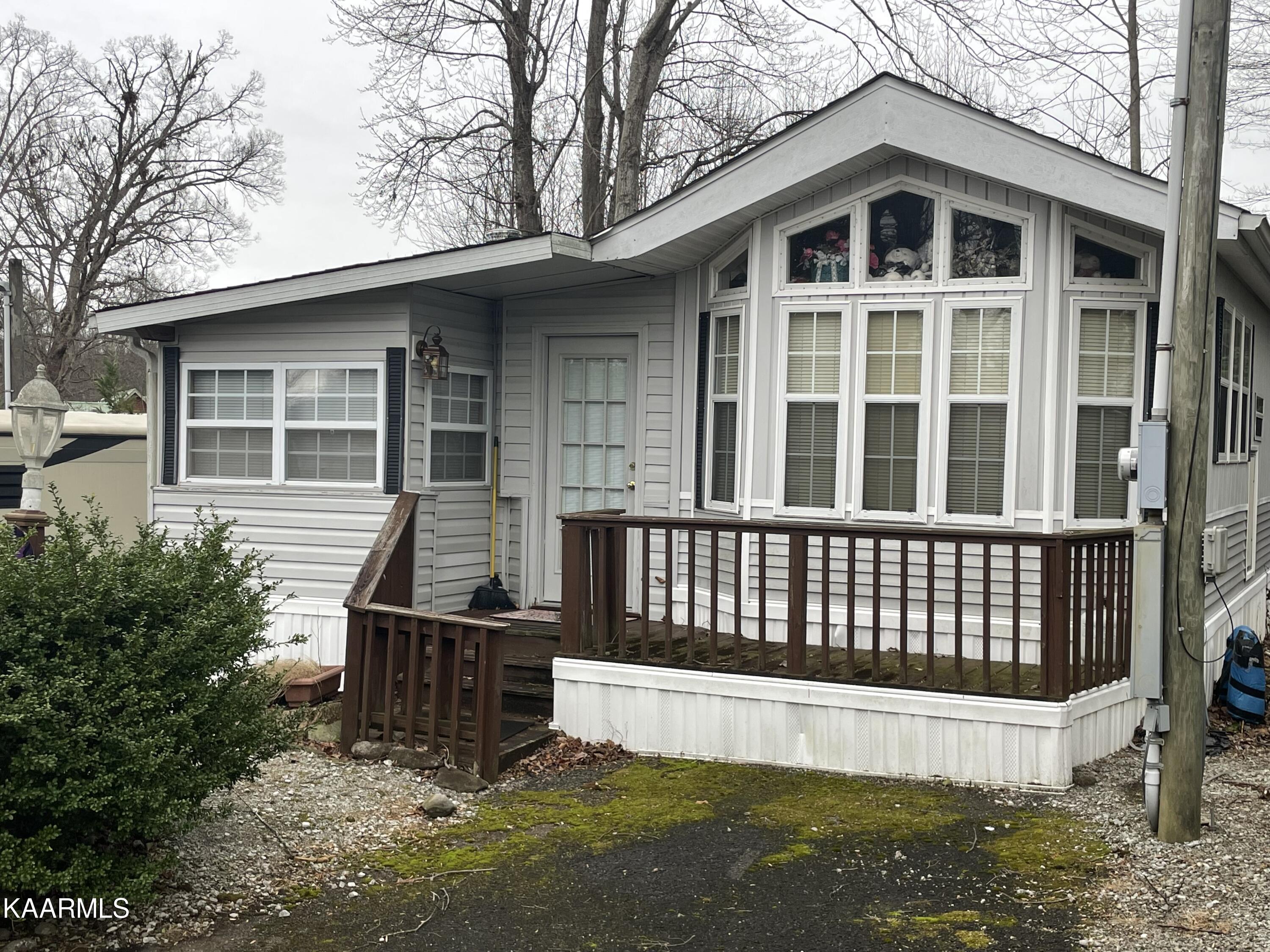 5355 East Parkway, Cosby, TN 37722 Compass