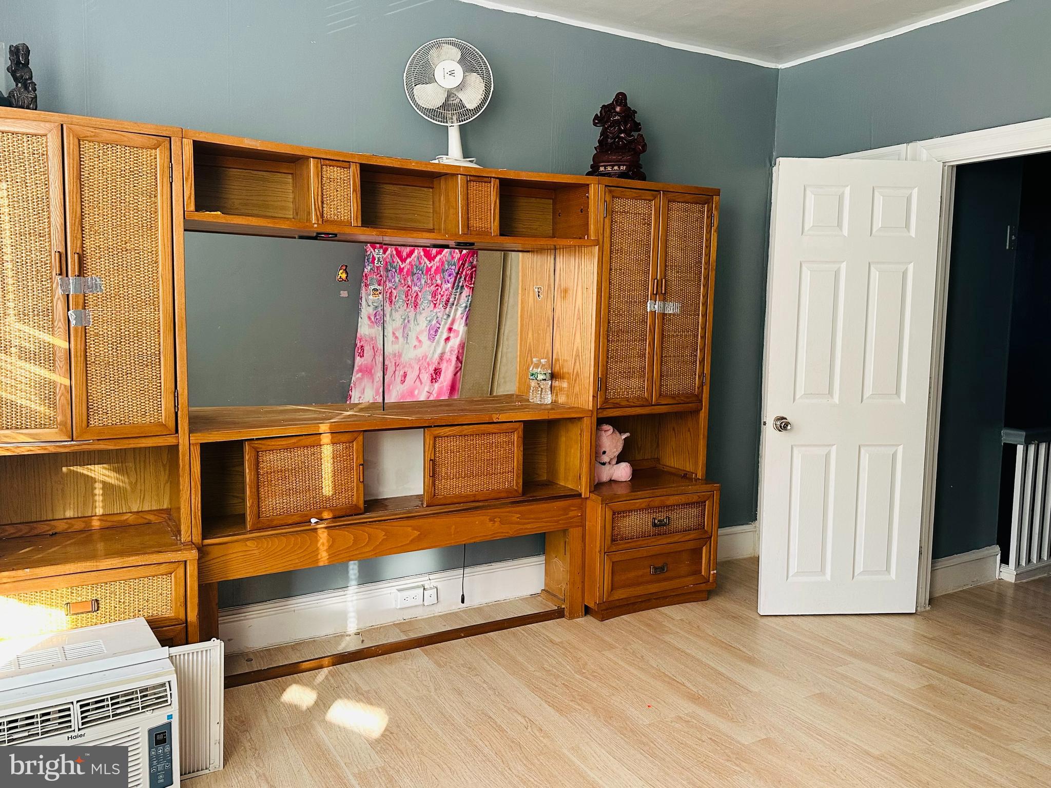 5227 North 3rd Street Philadelphia, PA 19120 - Photo 6 of 22 a view of front door with entryway