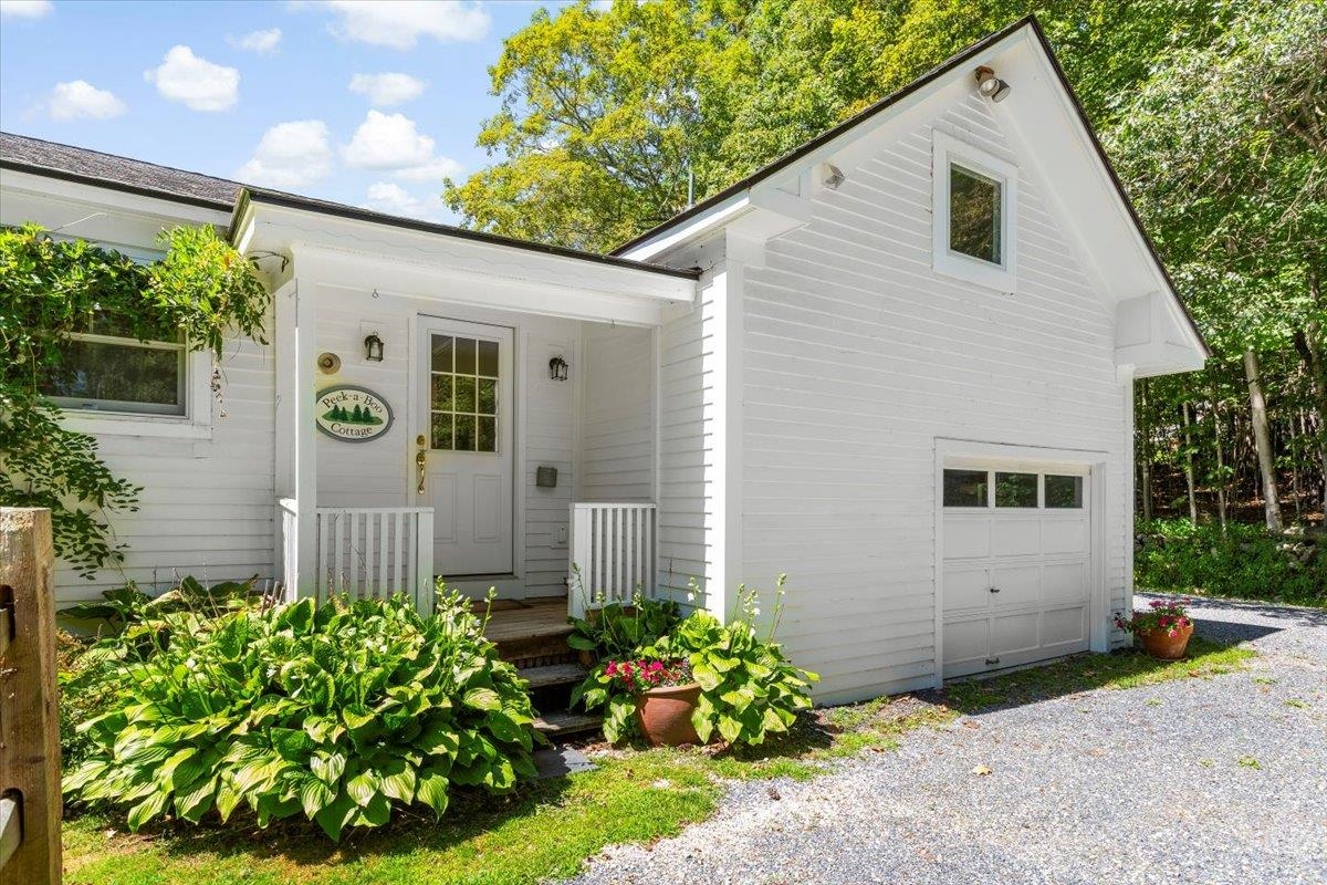 343 Kelleher Road Dorset, VT 05251 - Photo 5 of 38 Gallery Image 5