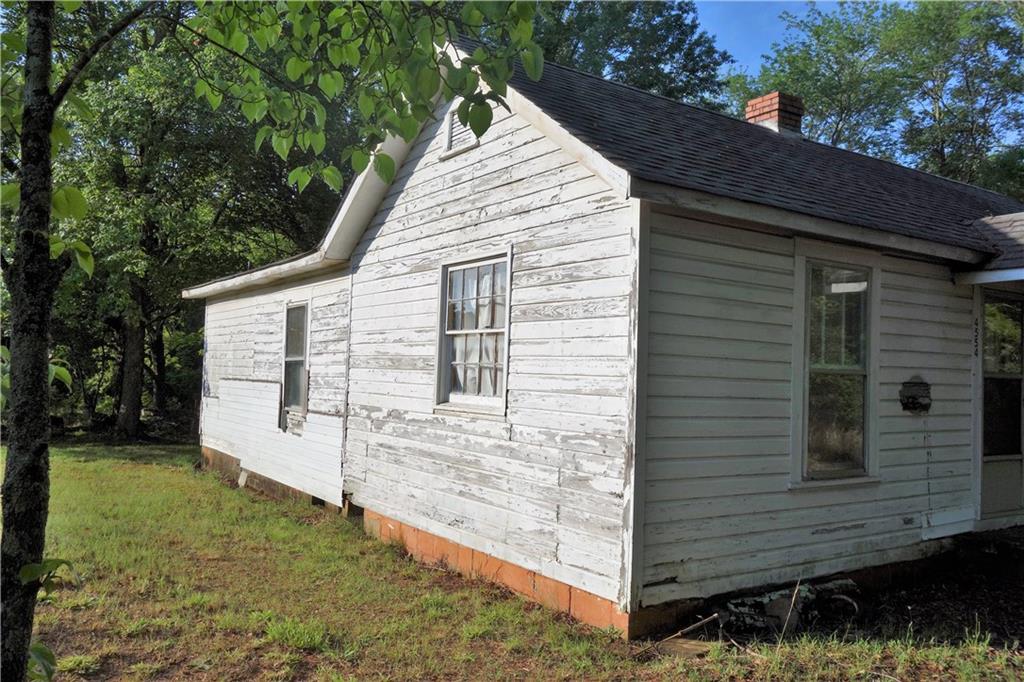 4554 Springs Road Conover, NC 28613 - Photo 2 of 15 Gallery Image 2
