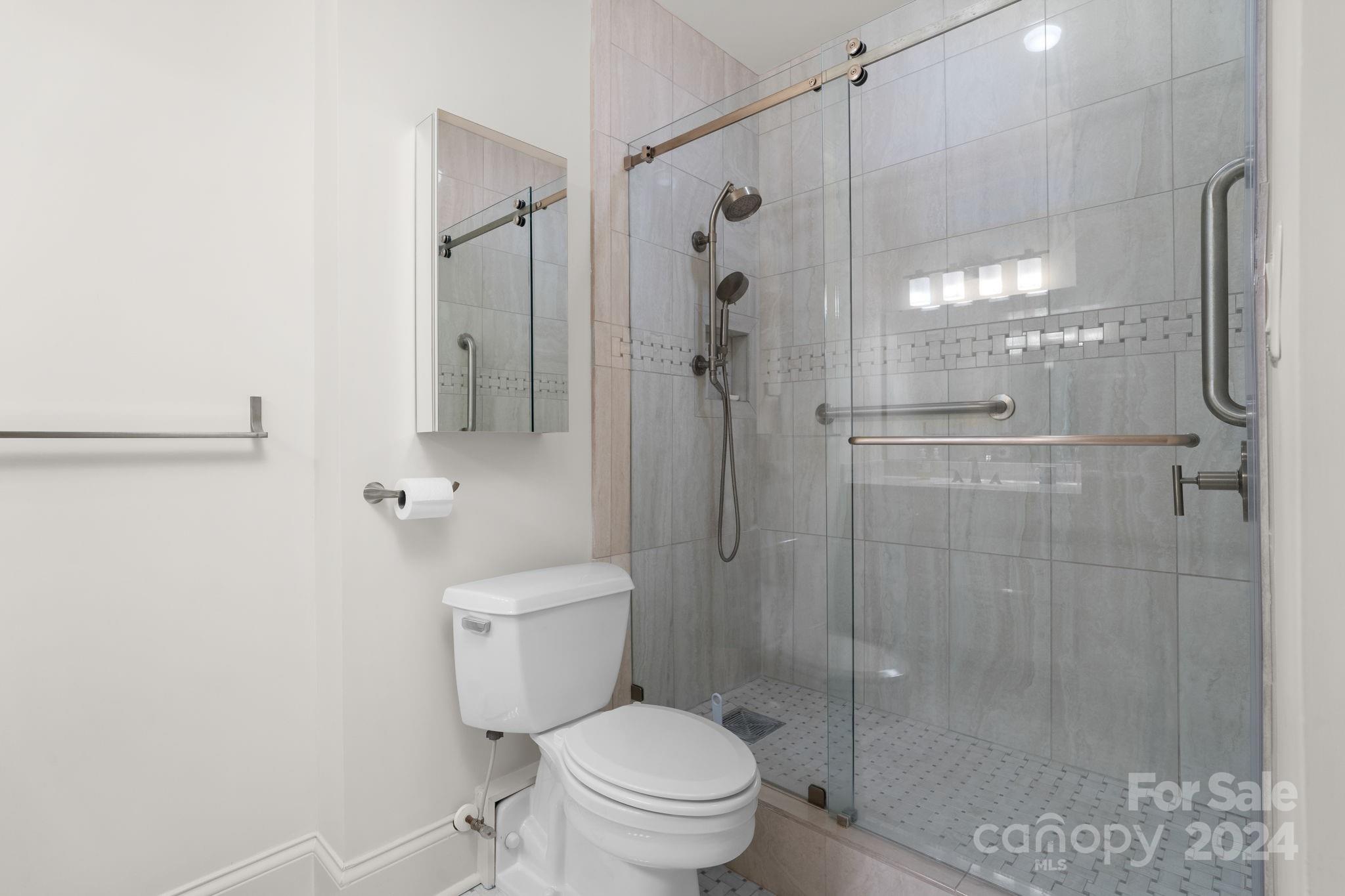 872 Cherokee Road Charlotte, NC 28207 - Photo 28 of 36 Gallery Image 28