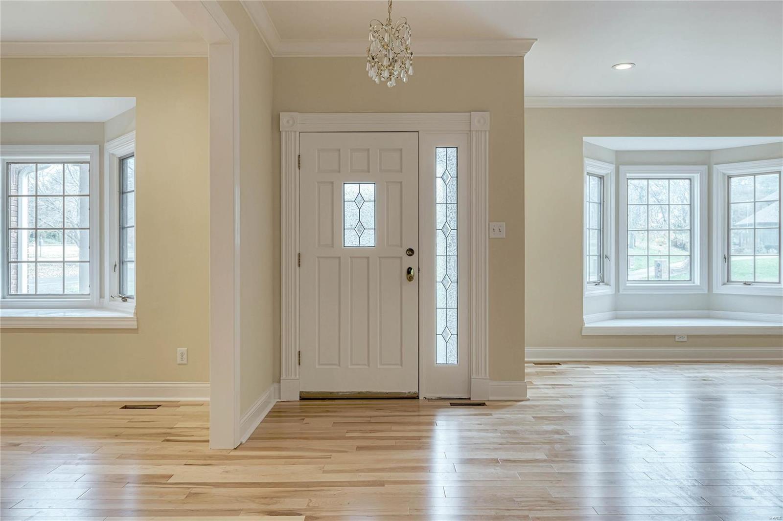 2235 Barnbridge Road Town and Country, MO 63131 - Photo 5 of 70 Gallery Image 5