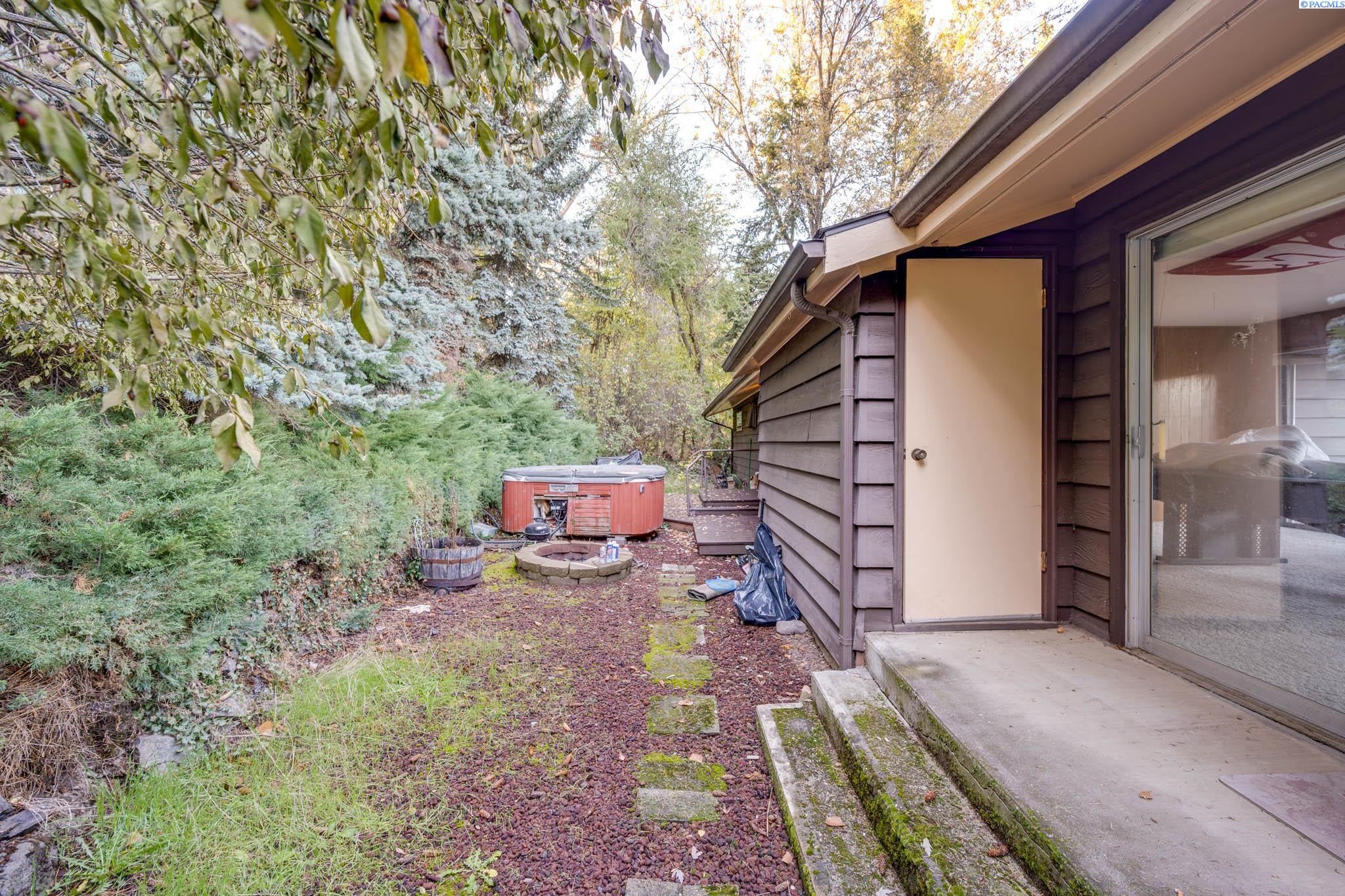235 Southwest Spruce Street Pullman, WA 99163 - Photo 27 of 35 Gallery Image 27