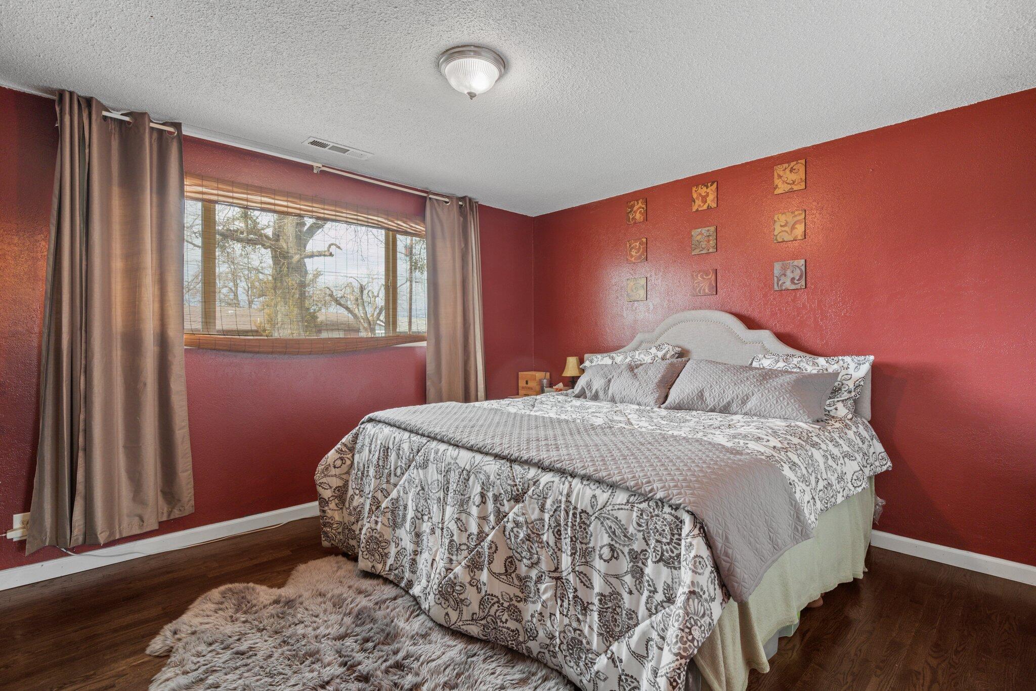 7966 Division Road White City, OR 97503 - Photo 17 of 23 17