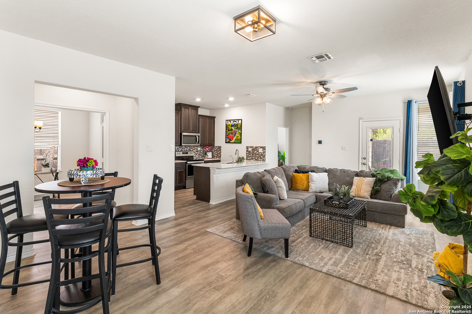 14902 Ardilla San Antonio, TX 78217 - Photo 4 of 29