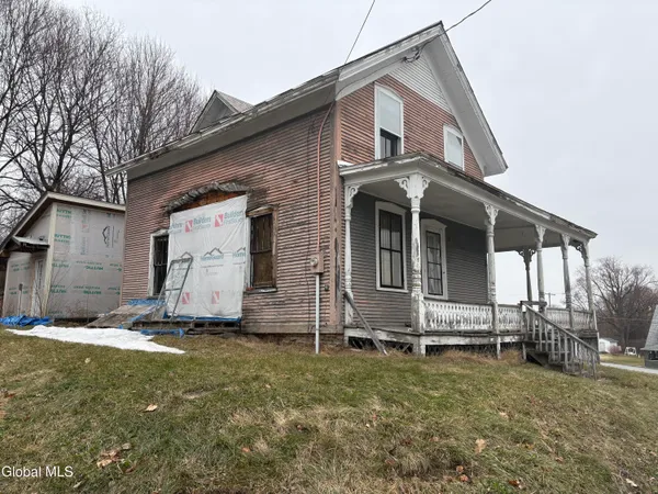 $110,000 | 8 1st Street, Port Henry, NY 12974