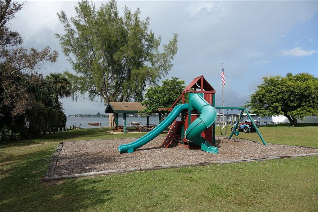 1789 Southwest Dyer Point Road Palm City, FL 34990 - Photo 34 of 37 Gallery Image 34