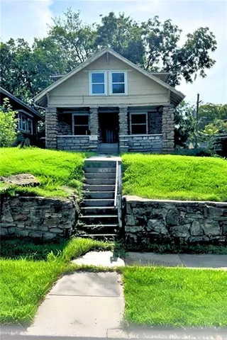 $174,950 | 3631 Chestnut Avenue, Kansas City, MO 64128
