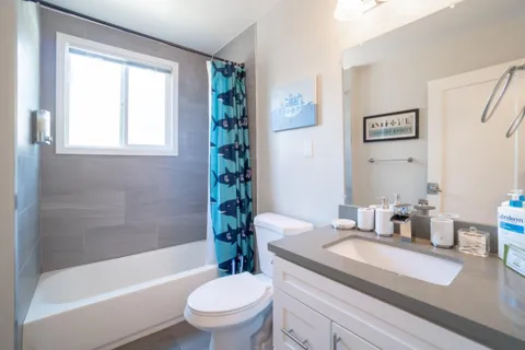 $2,498,800 | 1116 Chula Vista Avenue, Burlingame, CA 94010