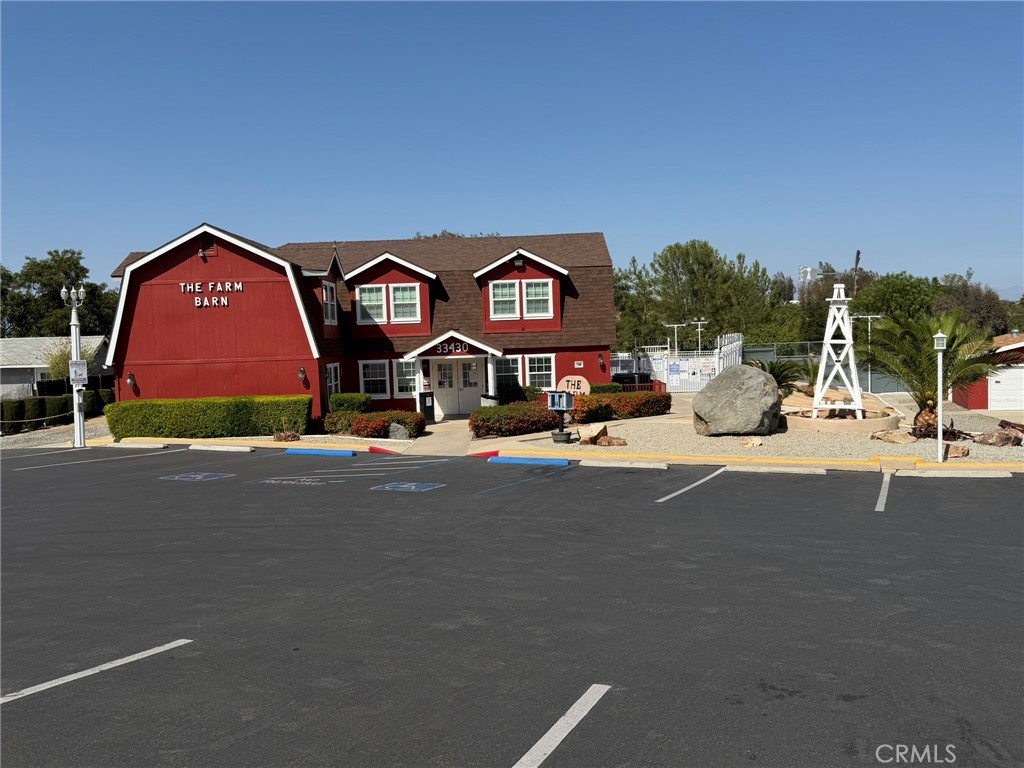 33441 Windmill Road Wildomar, CA 92595 - Photo 26 of 41 Community Center
