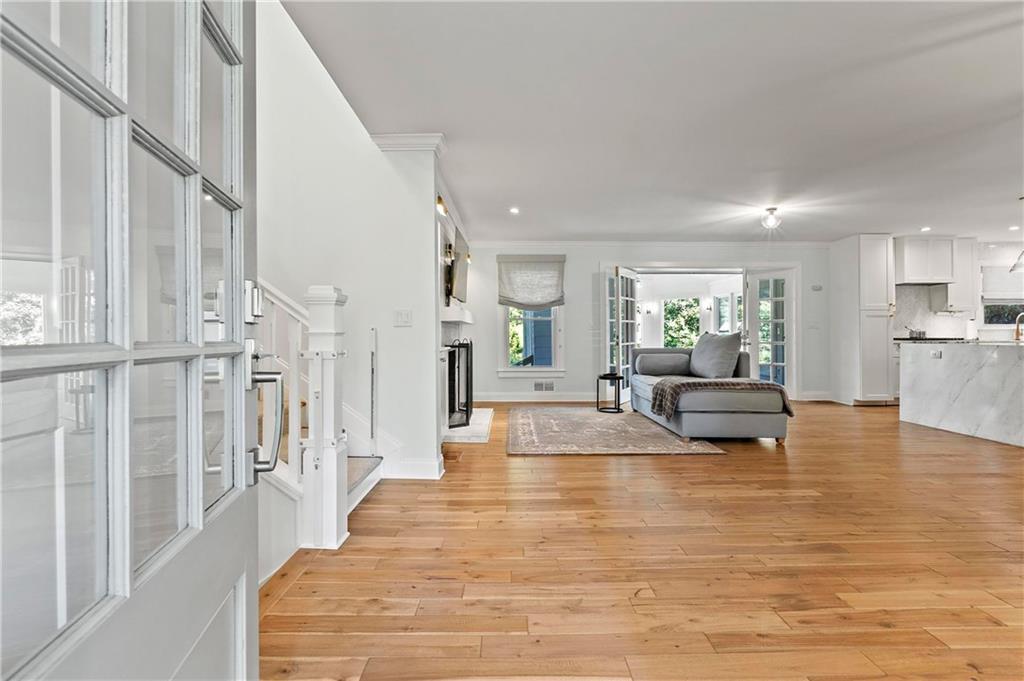 4820 Powers Ferry Road Northwest Atlanta, GA 30327 - Photo 4 of 42