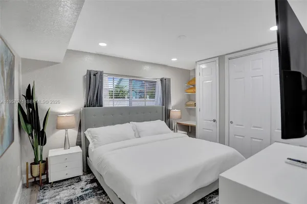$1,075,000 | 466 Northeast 8th Avenue, Deerfield Beach, FL 33441