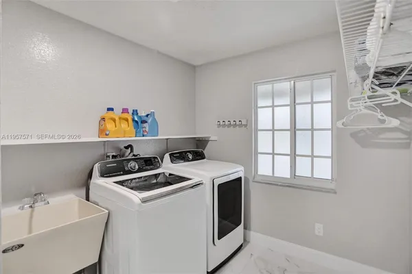 $1,075,000 | 466 Northeast 8th Avenue, Deerfield Beach, FL 33441