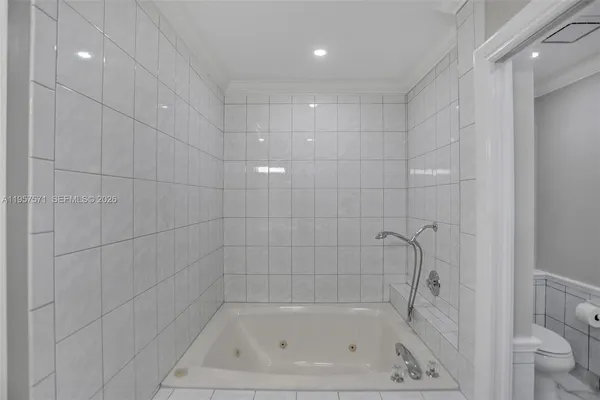 $1,075,000 | 466 Northeast 8th Avenue, Deerfield Beach, FL 33441
