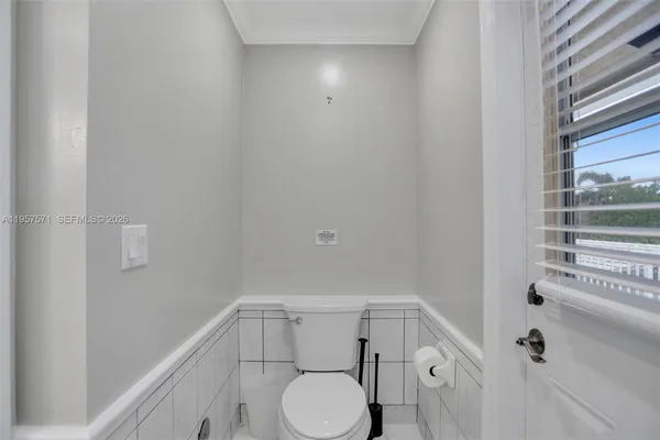 $1,075,000 | 466 Northeast 8th Avenue, Deerfield Beach, FL 33441