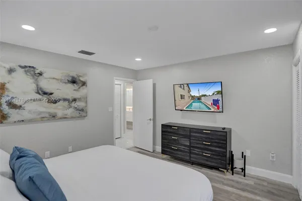 $1,075,000 | 466 Northeast 8th Avenue, Deerfield Beach, FL 33441