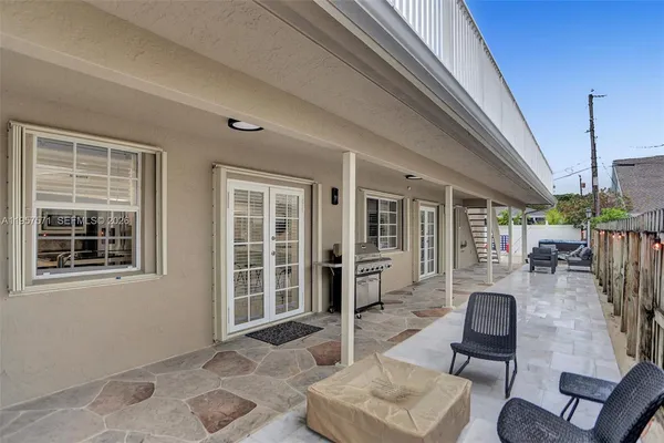 $1,075,000 | 466 Northeast 8th Avenue, Deerfield Beach, FL 33441