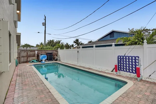 $1,075,000 | 466 Northeast 8th Avenue, Deerfield Beach, FL 33441