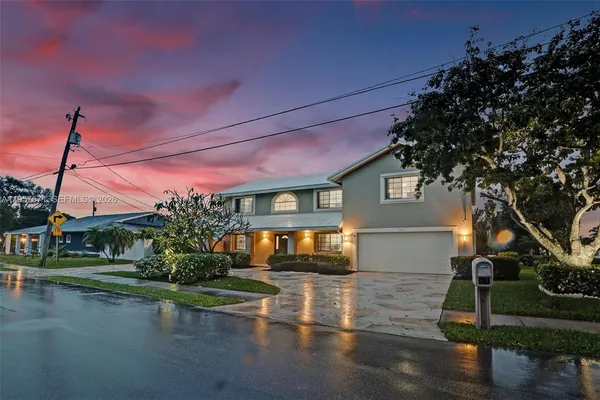 $1,075,000 | 466 Northeast 8th Avenue, Deerfield Beach, FL 33441