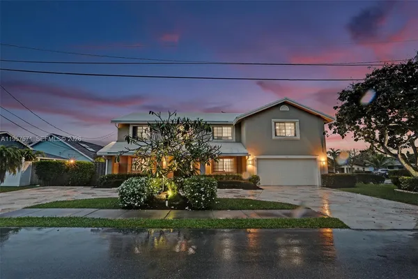 $1,075,000 | 466 Northeast 8th Avenue, Deerfield Beach, FL 33441