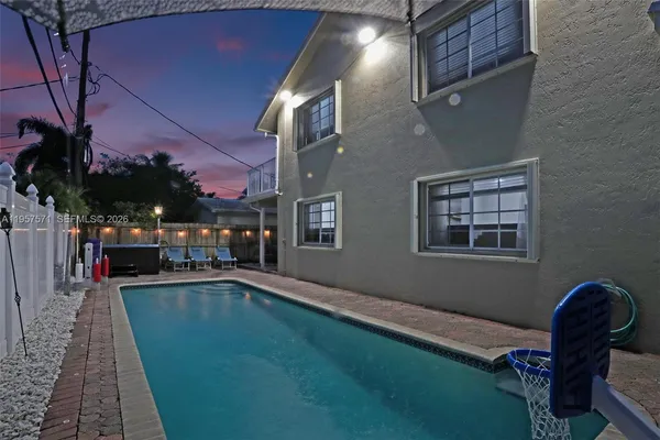 $1,075,000 | 466 Northeast 8th Avenue, Deerfield Beach, FL 33441