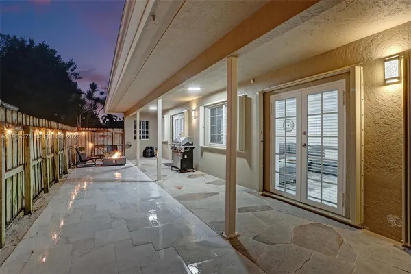 $1,075,000 | 466 Northeast 8th Avenue, Deerfield Beach, FL 33441